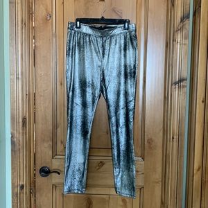 Free People shiny silver leggings Size 29